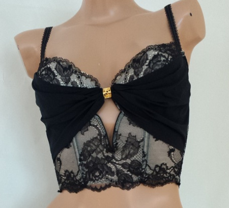 Загружен сначала в Репорт.
Потом перегружен в УТ11.1.
А потом и в УТ11.4.